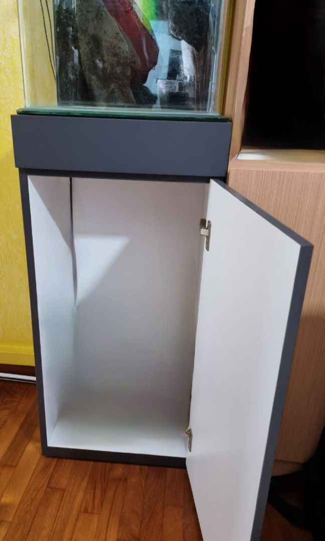 View of Space Saving Aquarium Tank with FREE backdrop, Pet Supplies, Homes ...