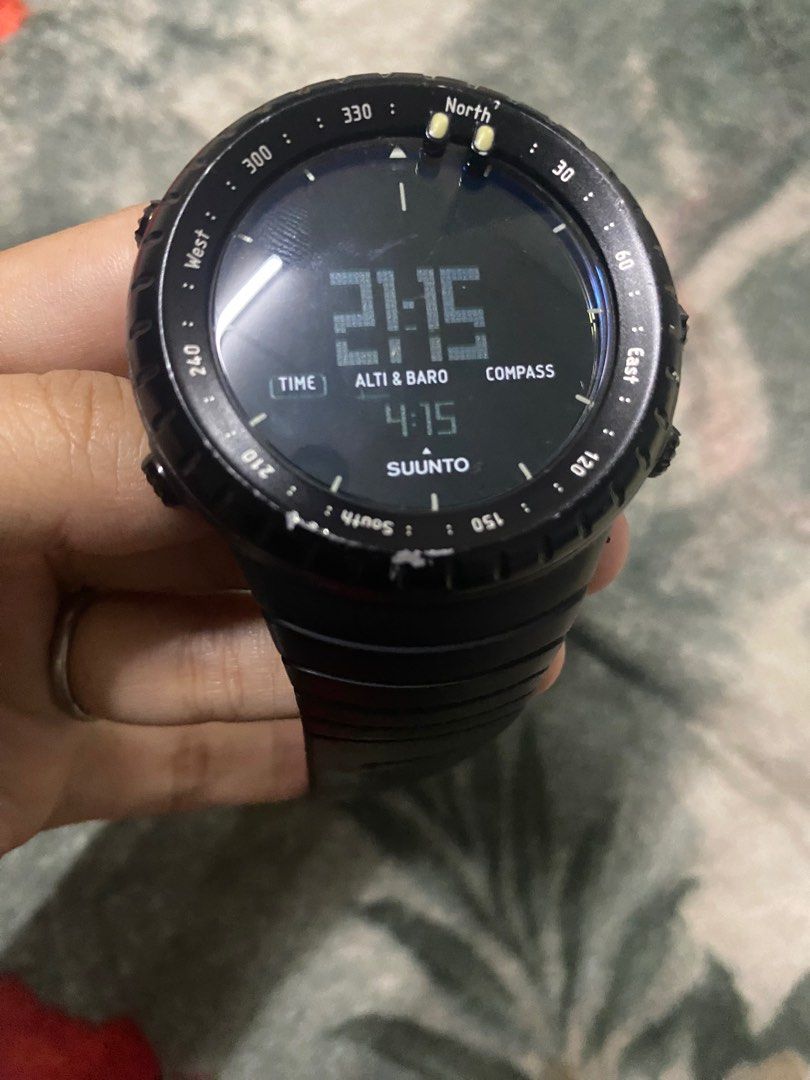 Suunto Core All Black (Outdoor Watch), Men's Fashion, Watches