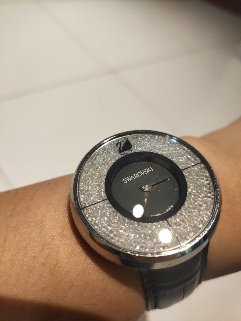 Swarovski best sale quartz watch
