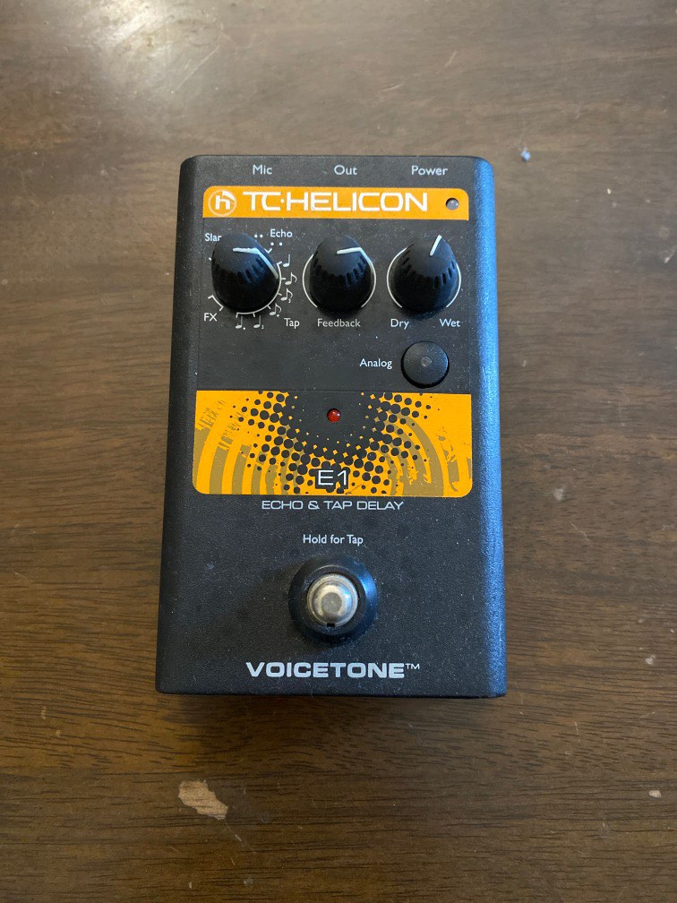 TC Helicon Voicetone E1 Vocal Echo Effects Pedal