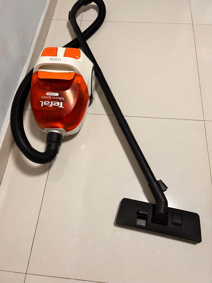 Tefal vacuum cleaner, TV & Home Appliances, Vacuum Cleaner