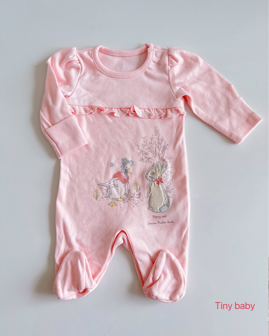 Cheap tiny baby deals clothes