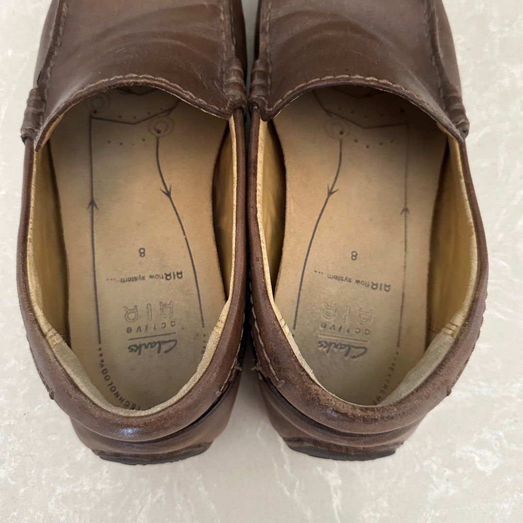 Clarks store air shoes