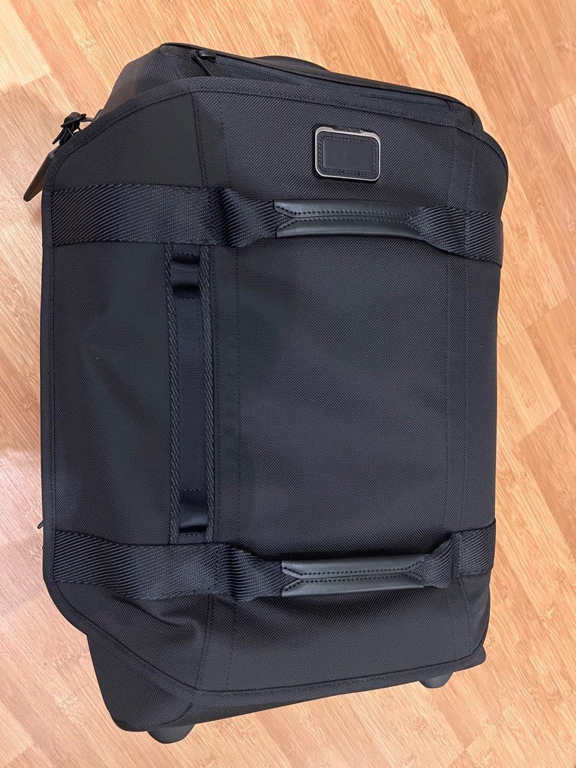 Tumi alpha bravo wheeled duffel carry on, Men's Fashion, Bags