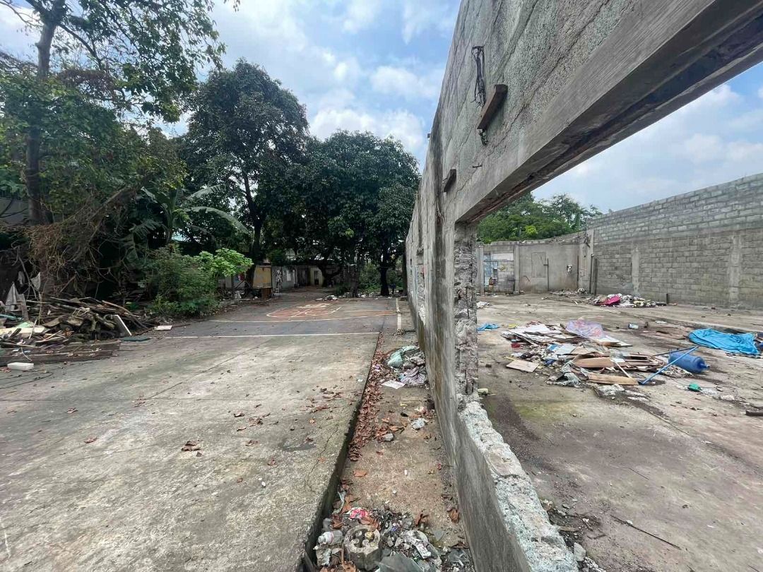 VACANT LOT FOR SALE IN VILLAGE MALABON CITY 1800SQM, Property