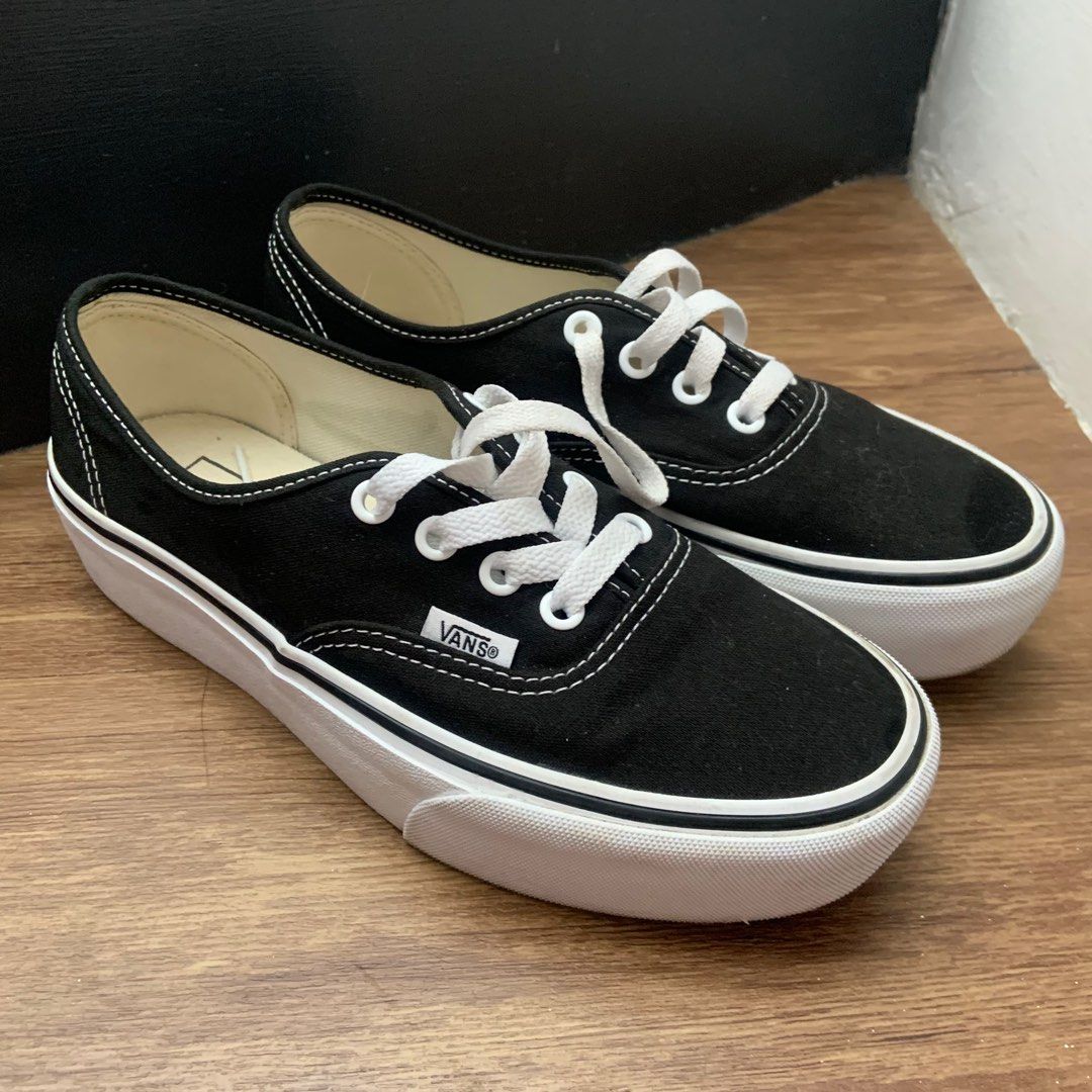 Vans Authentic Platform 2.0 in Black