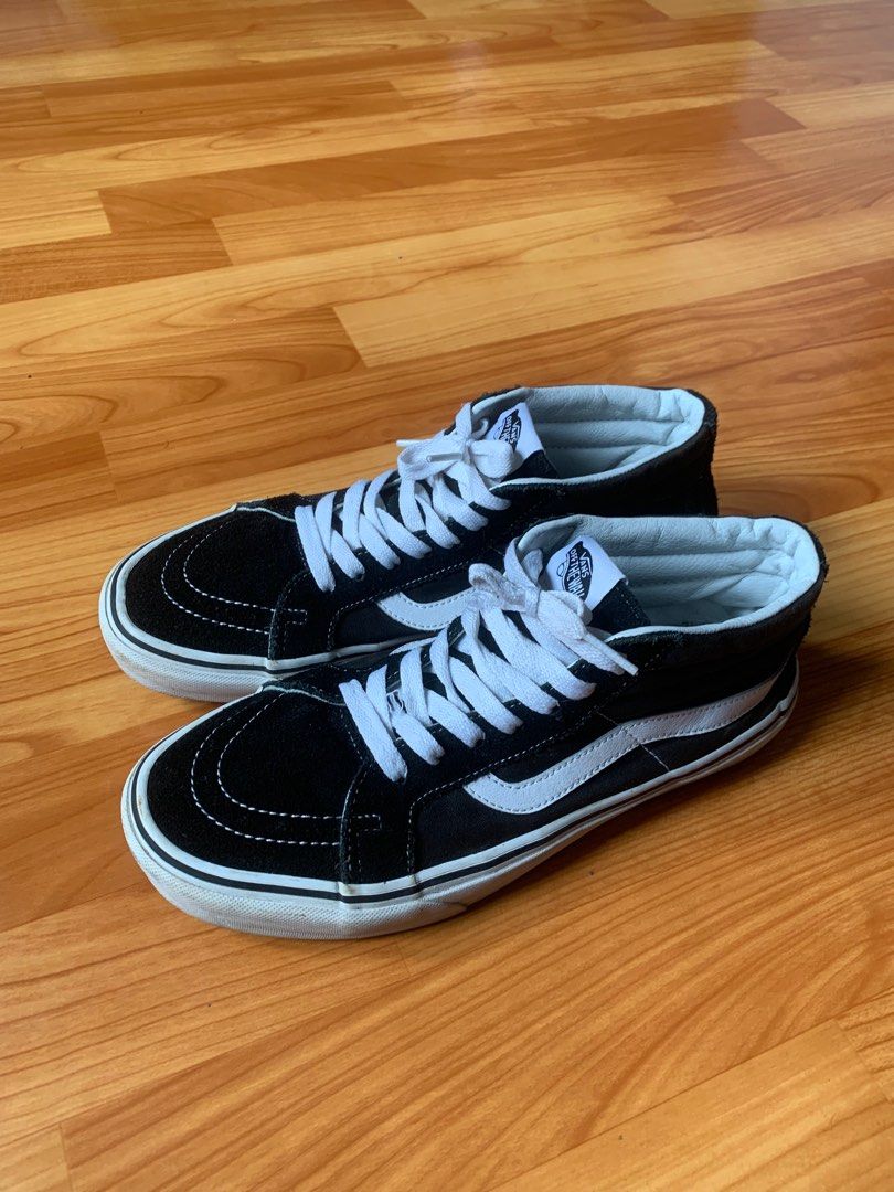 Half top size vans