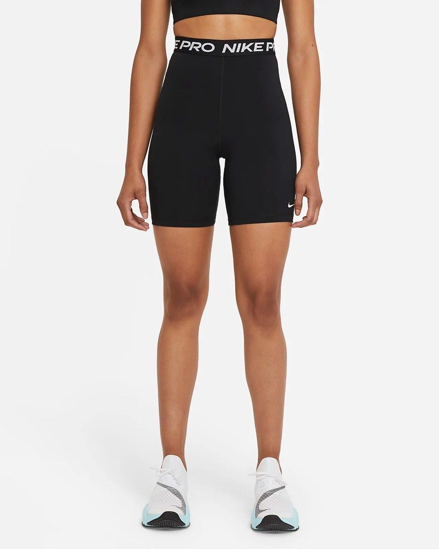 Nike Women s High Rise 18cm approx. Shorts