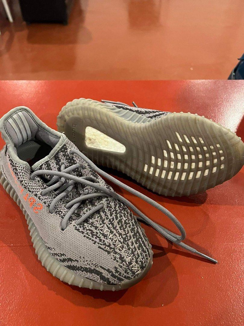 Yeezy 350v2 (Category: Sneakers) located in Davao. Submitted by john_canque (Listing ID 1264868941, Image 2). Description: Personal preloved- rarely use Almost good as new with Money back guarantee.
