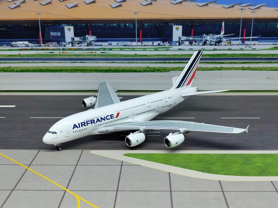 1400 Phoenix Air France Airbus A380, Hobbies & Toys, Memorabilia