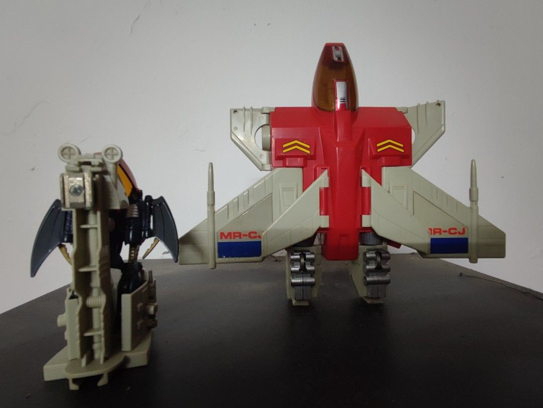 1984 Vintage Machine Robo Power Suit, Hobbies & Toys, Toys & Games on ...