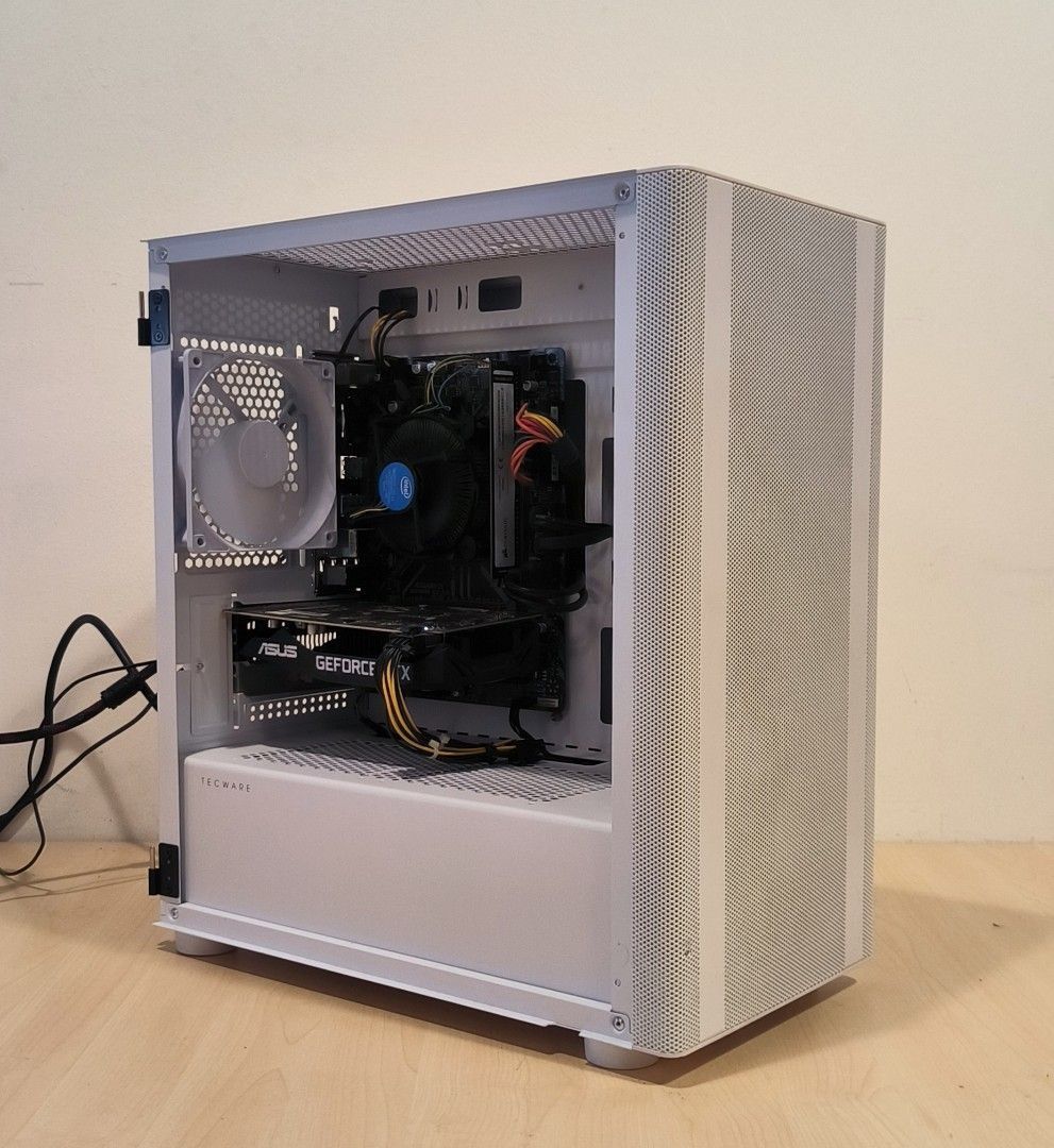 1 Unit I5 8400 8GB RAM 120GB SDD 1TB GTX 1650S