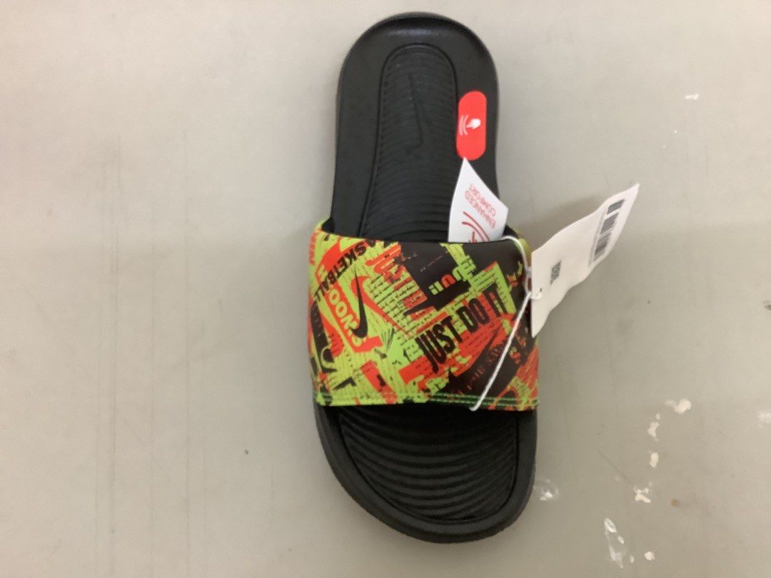 Buy nike slippers at 50 off deals