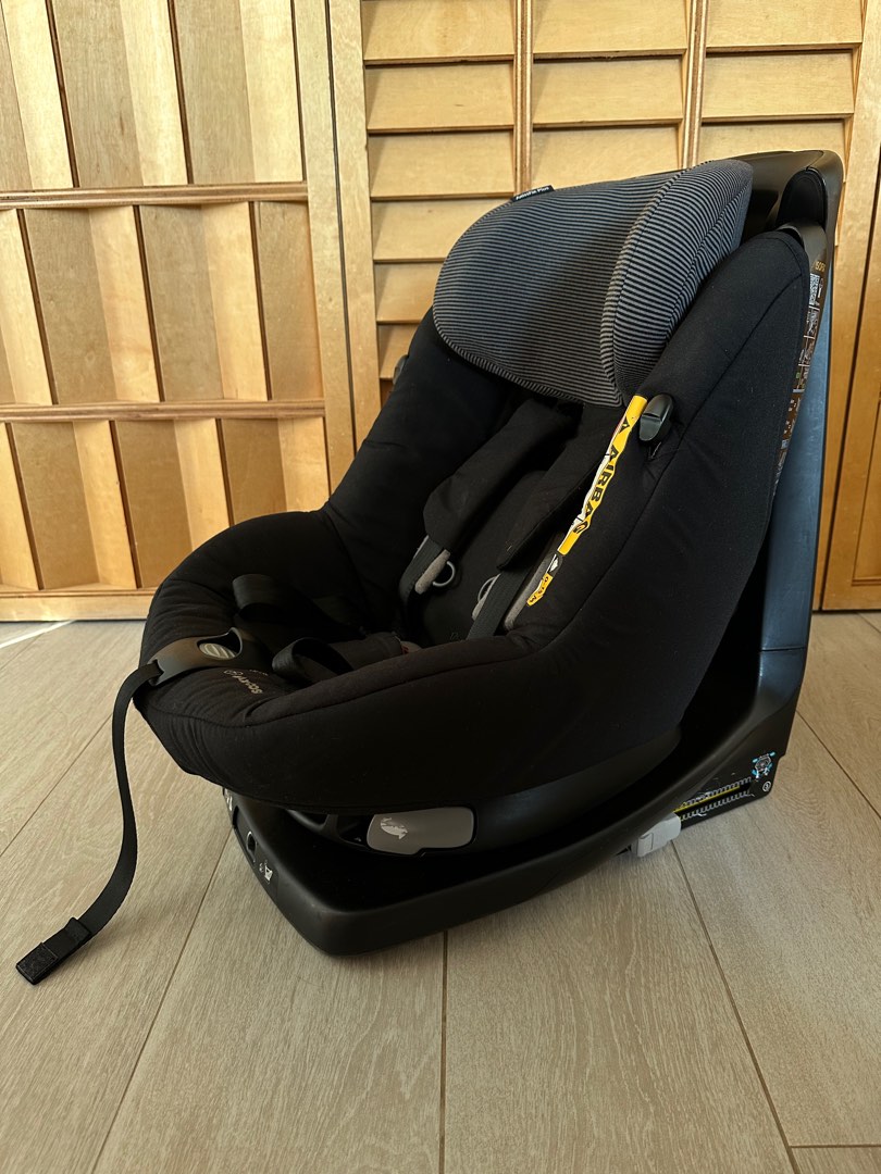 Axissfix top black raven
