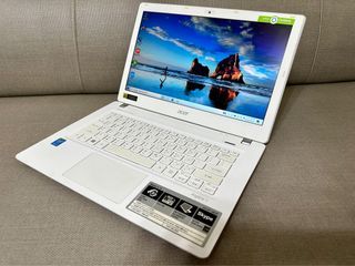 Acer輕薄文書筆電i5 5200u,4G RAM,256G SSD