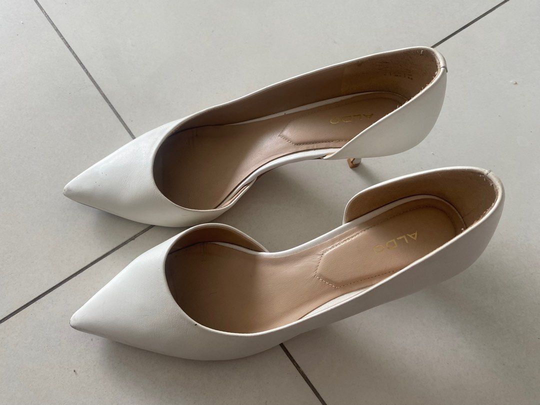 White pumps size 1 hot sale