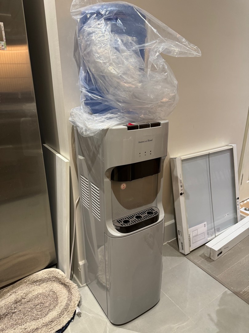American Home Water Dispenser, Furniture & Home Living, Kitchenware