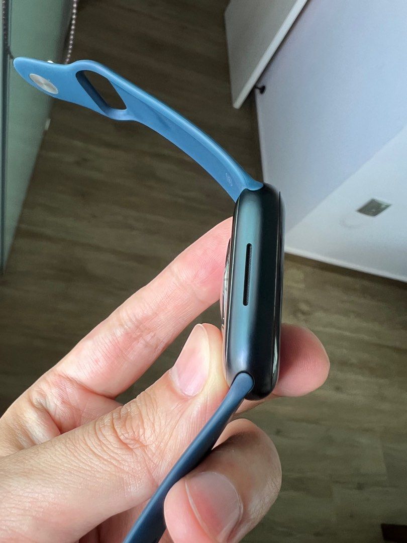 Apple Watch S7 Series 7 45mm GPS version, Mobile Phones & Gadgets, Wearables & Smart Watches on