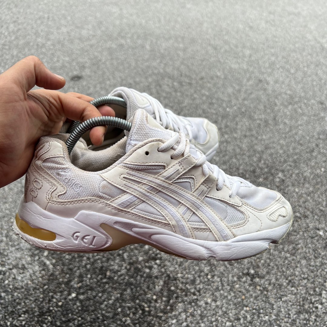 Asics duomax Men s Fashion Footwear Sneakers on Carousell