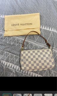 Shop Louis Vuitton 2024 SS M46279 Pochette Métis East West (M46279) by  ElmShoesStyle