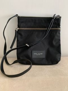 （分類：）位於 。 由 a.-aa 提交（商品編號 1265045173，圖片 1）。簡介： 。