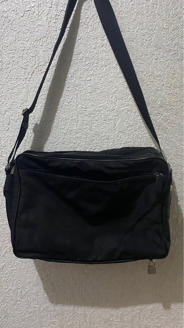Authentic Prada Nylon laptop bag (Category: Luxury Bags & Wallets) located in Makati City. Submitted by fabiloushop (Listing ID 1265002053, Image 2). Description: .