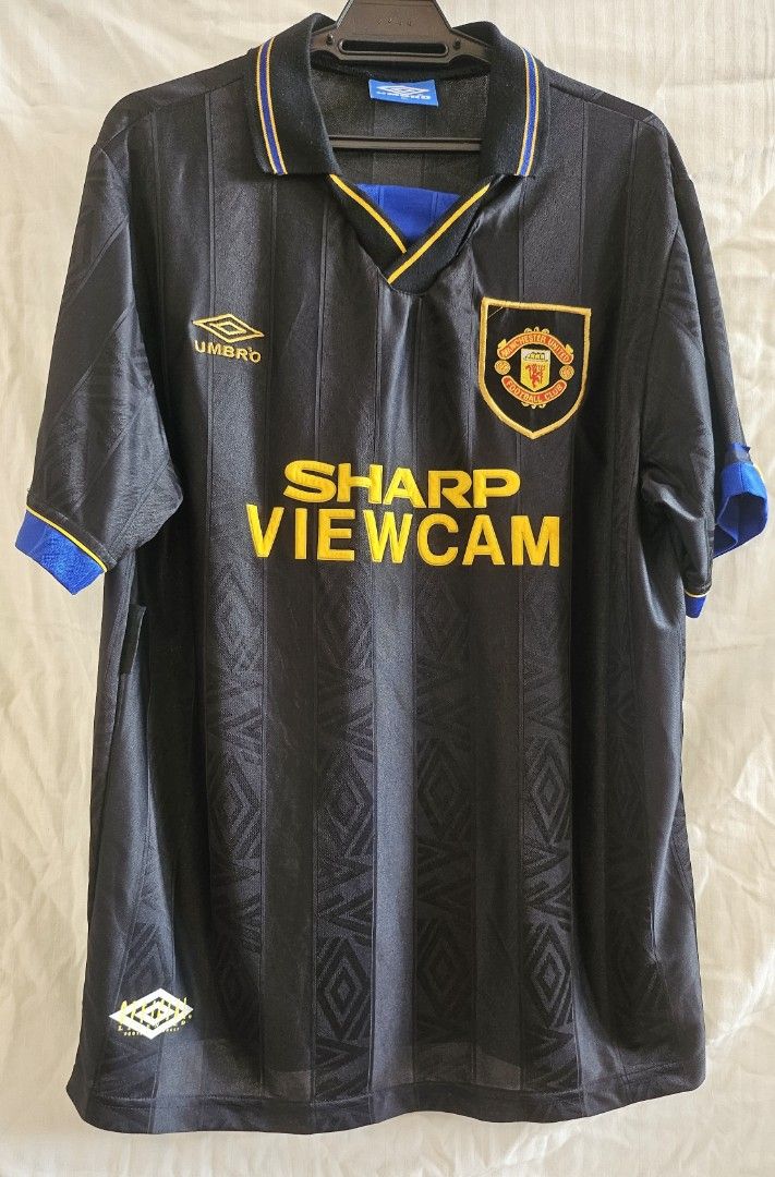 Manchester United 1993 95 Away Jersey Umbro Men s Fashion