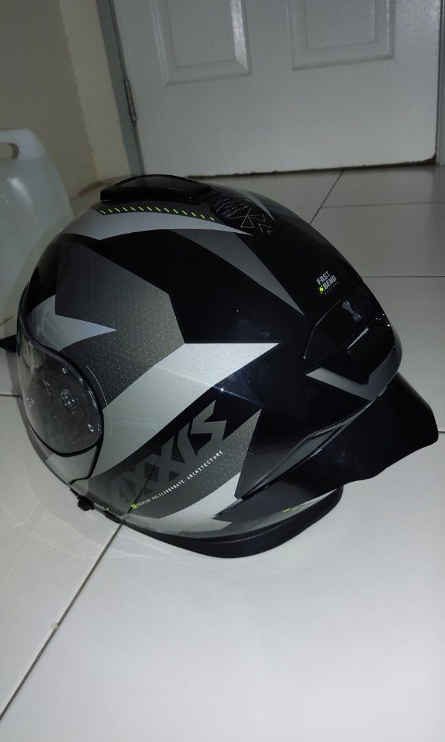 Axxis helmet, Auto Accessories on Carousell