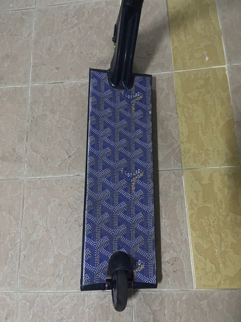 Aztek Europa Stunt Scooter, Sports Equipment, Sports & Games, Skates