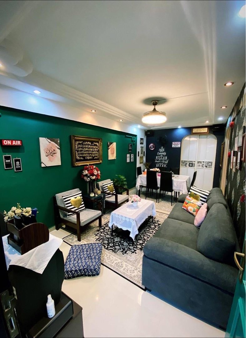(Category: ) located in . Submitted by agent007sg (Listing ID 1265101750, Image 1). Description: .