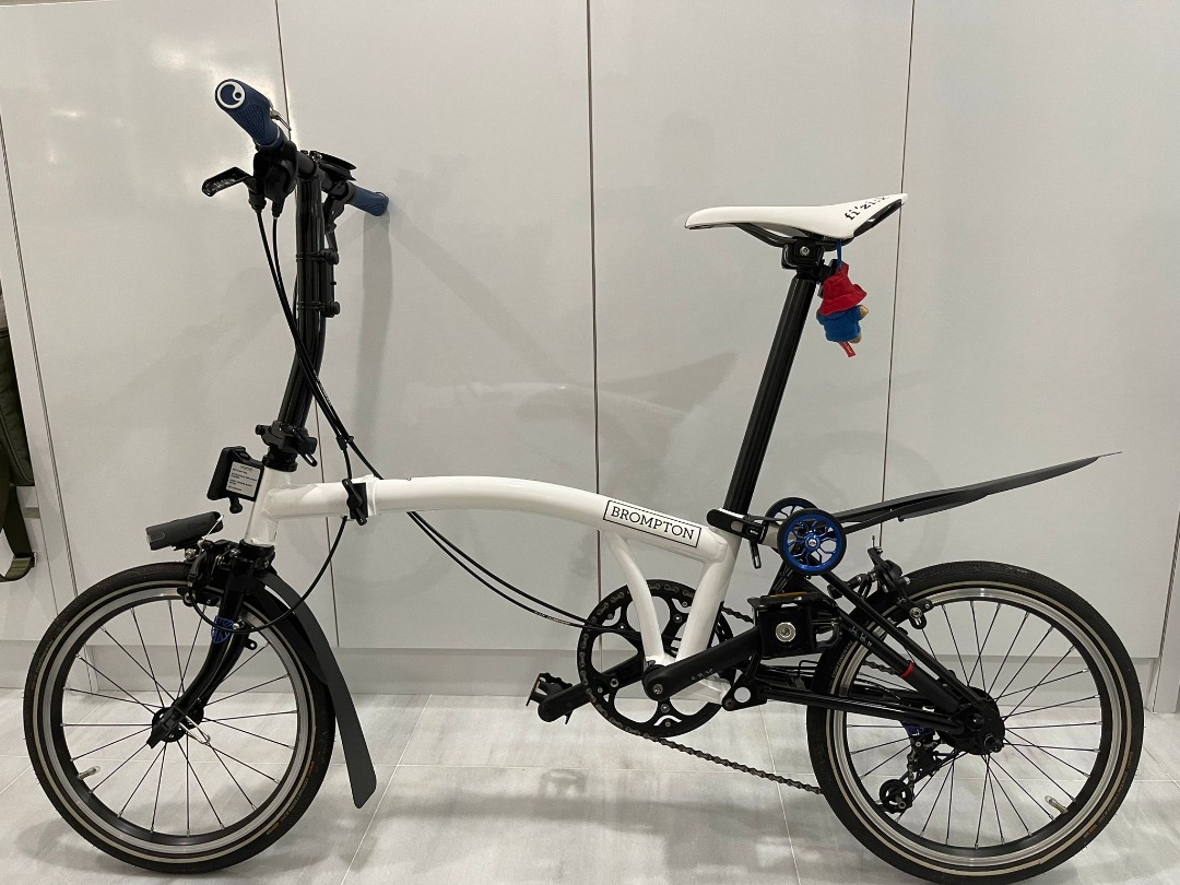 Brompton A line While, Sports Equipment, Bicycles & Parts, Bicycles on ...