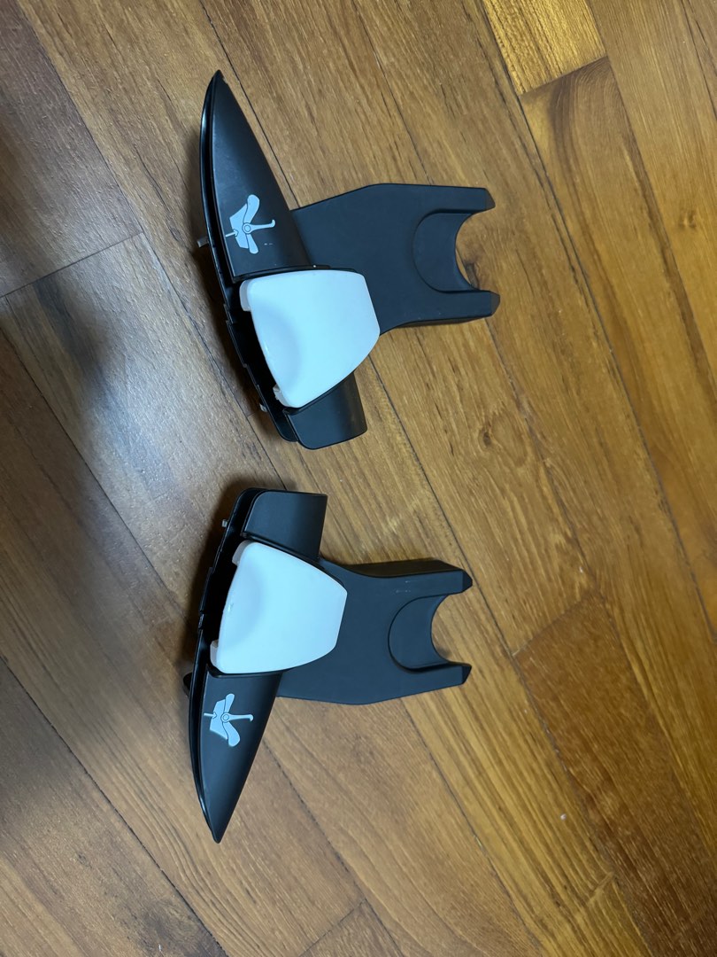 Bugaboo car seat adaptor, Babies & Kids, Going Out, Other Babies Going Out Needs on Carousell