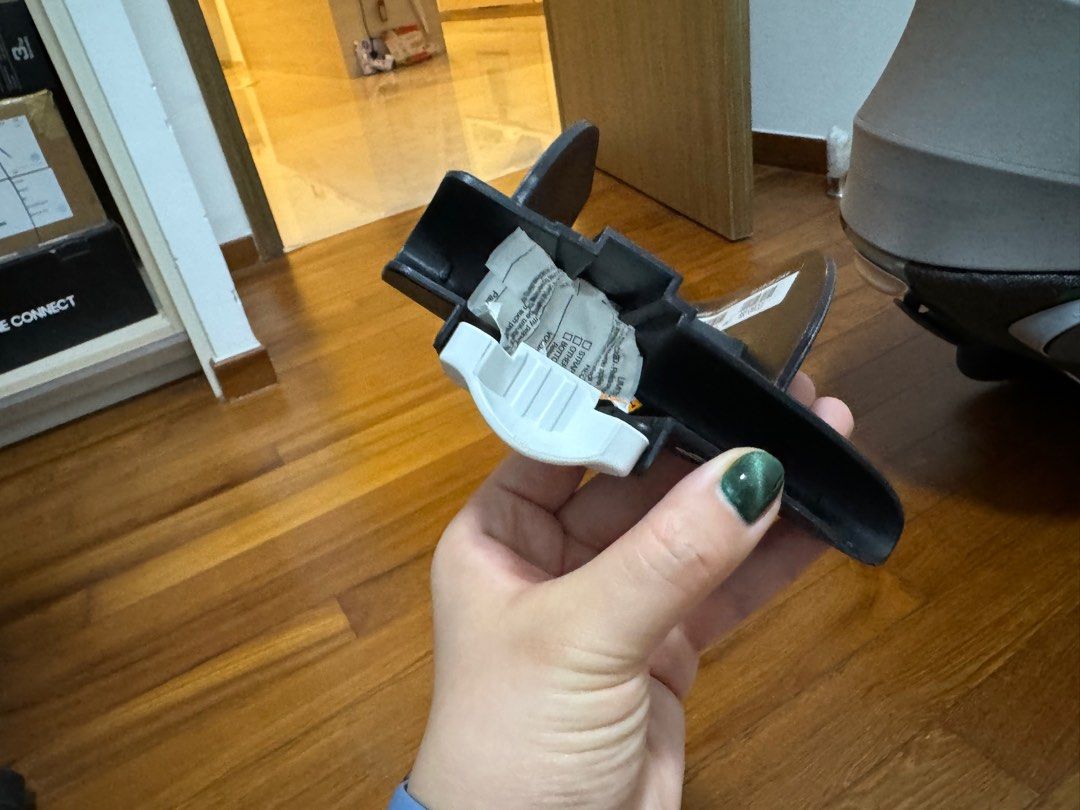 Bugaboo car seat adaptor, Babies & Kids, Going Out, Other Babies Going Out Needs on Carousell