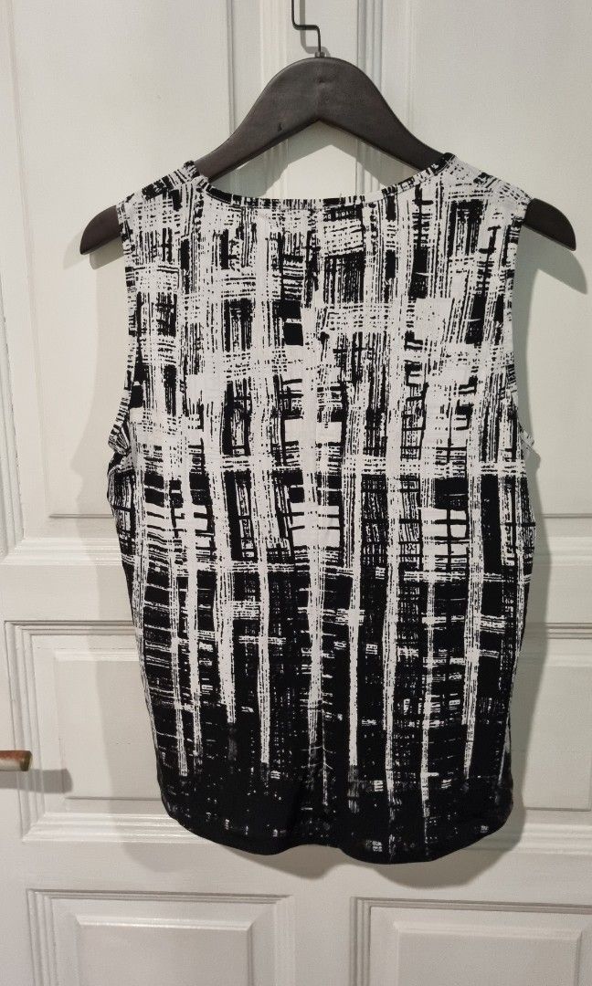 Calvin klein black and white blouse clearance