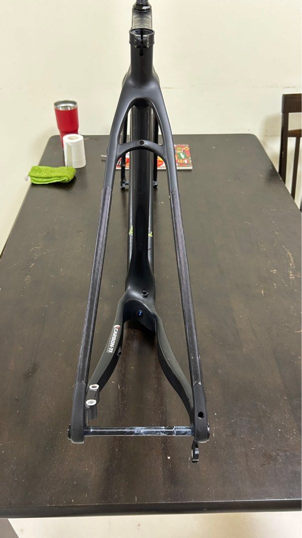 Carbonda cfr696 top