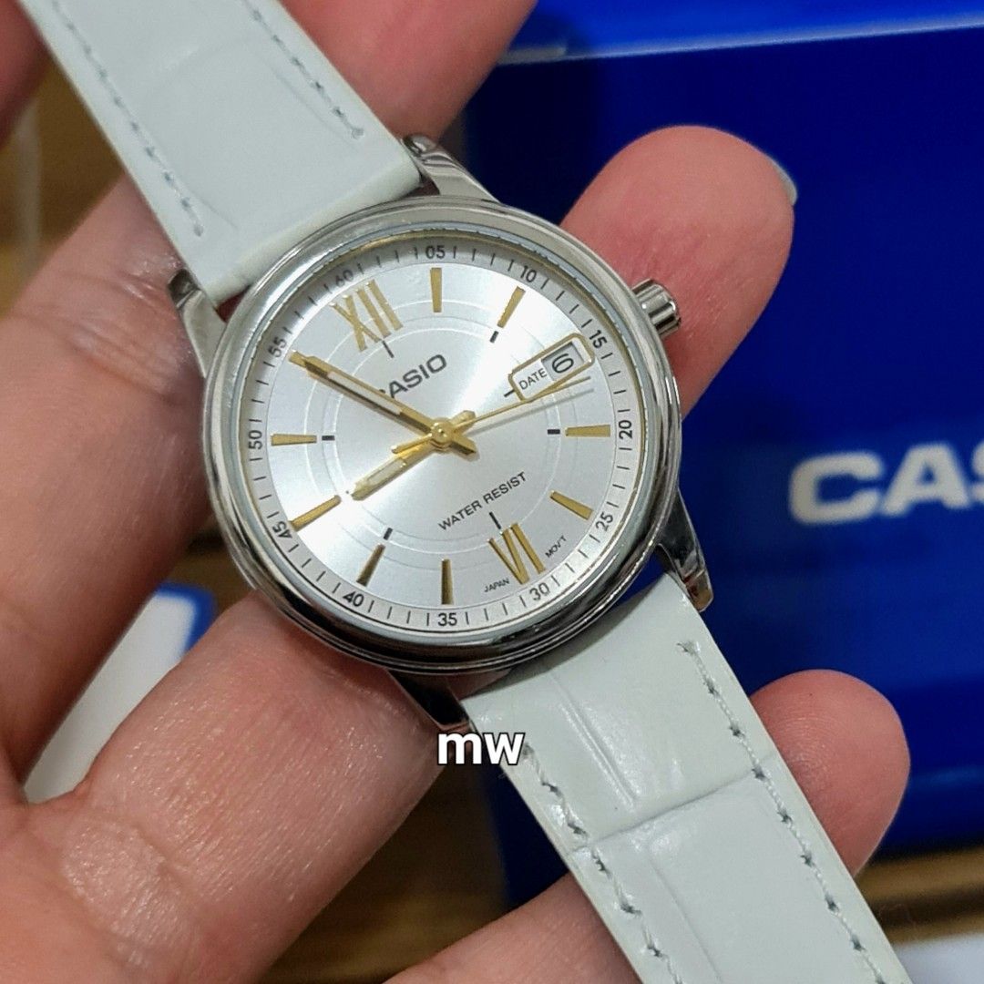 Casio women's hotsell white watch