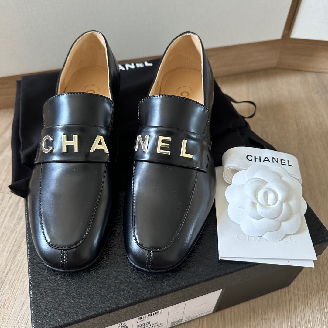 Chanel Size 39 23C Flat Shoes Fabric/Patent Black/White
