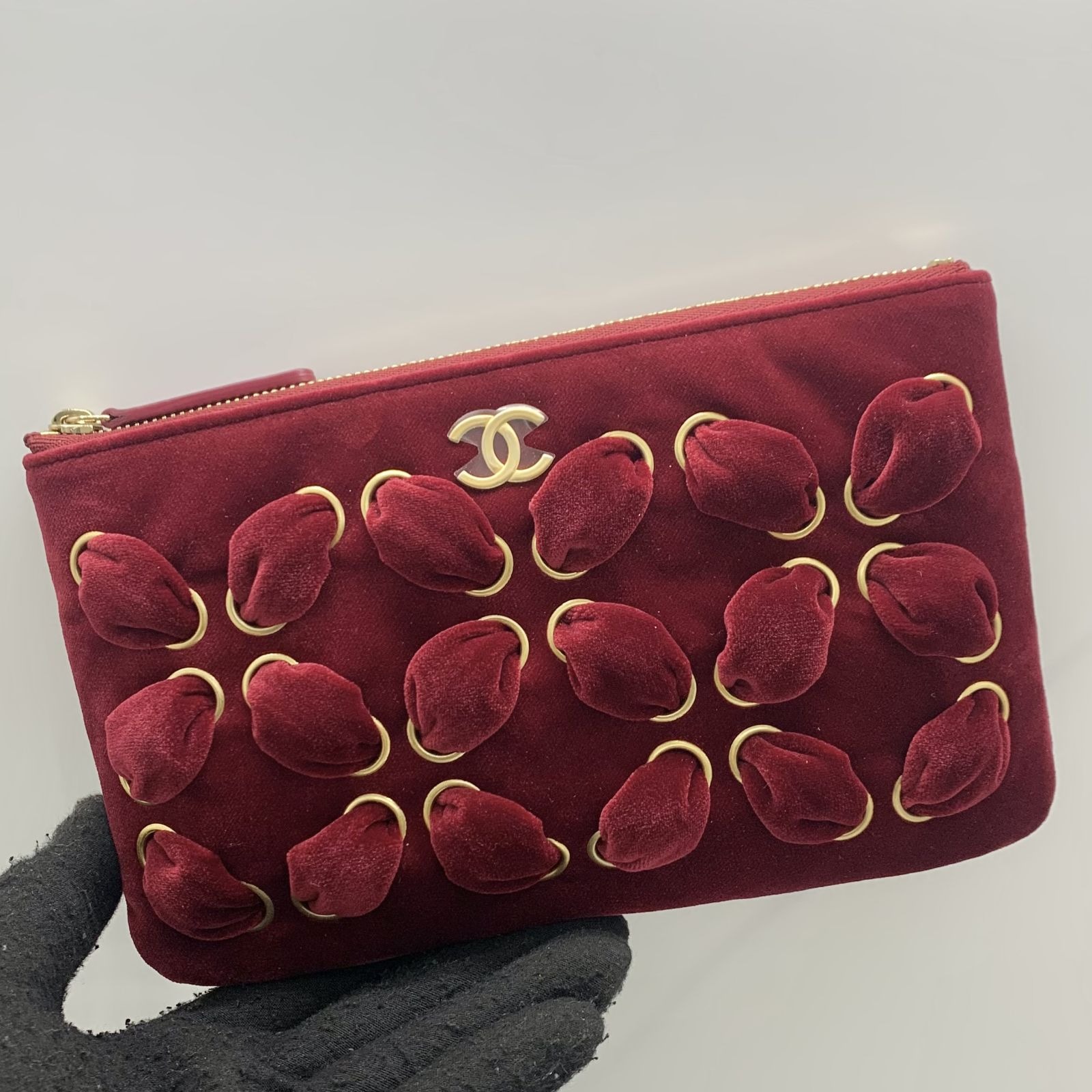 Red velvet chanel deals bag