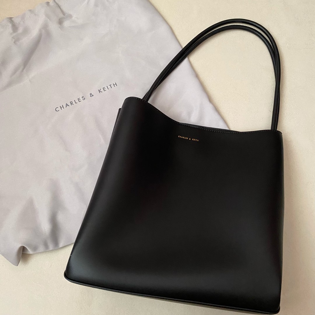 charles & keith leia black tote bag, Women's Fashion, Bags & Wallets ...