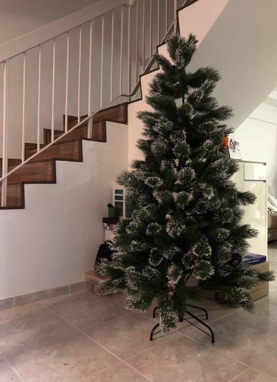 Christmas Xmas Tree (with white flakes), Furniture & Home Living, Home