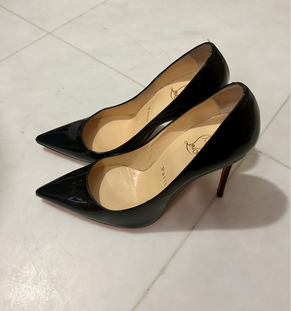 Classic black Louboutin heels like new
