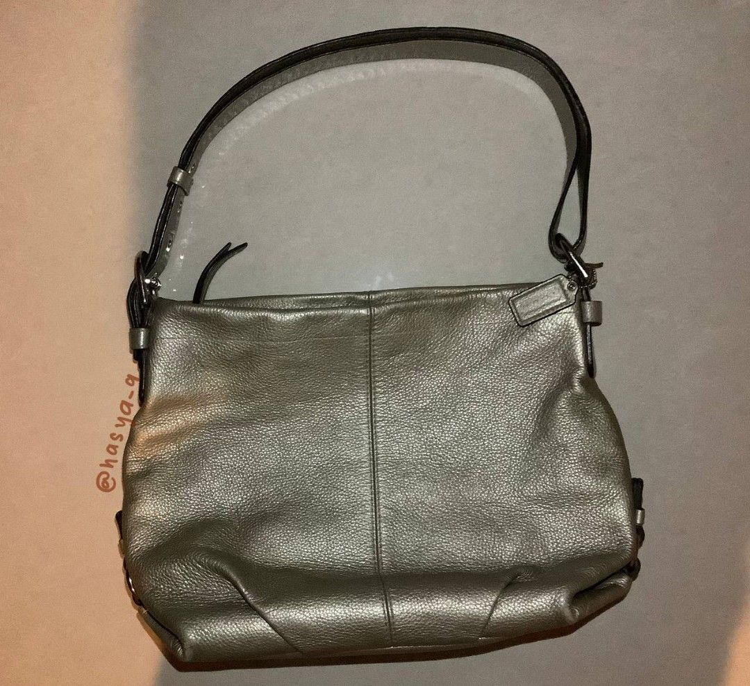 Fossil bag vs michael kors store