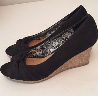 (Category: ) located in . Submitted by surceeshop (Listing ID 1264978803, Image 1). Description: .