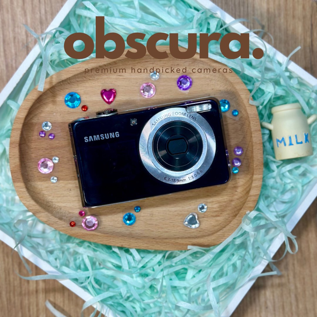 DIGITAL CAMERA (DUAL SCREEN), Photography, Cameras on Carousell