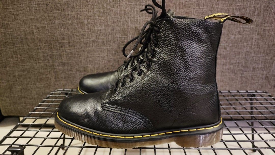 Doc martens deals soft leather