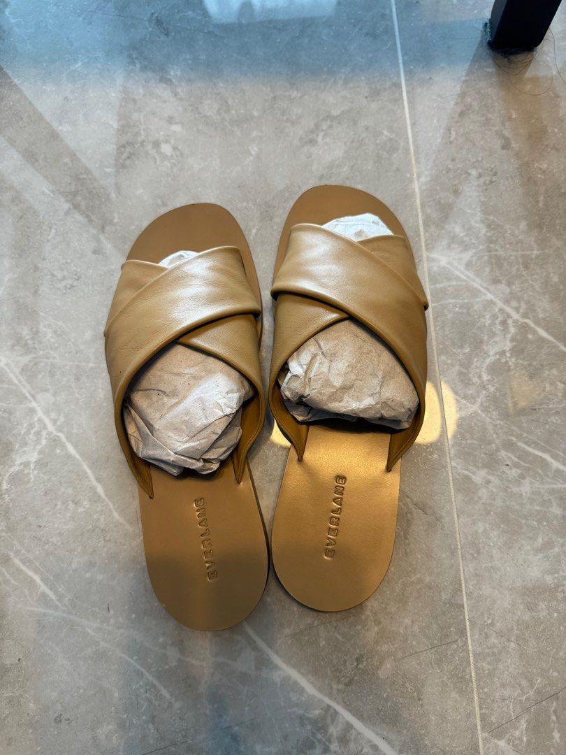 Everlane day on sale crossover sandal