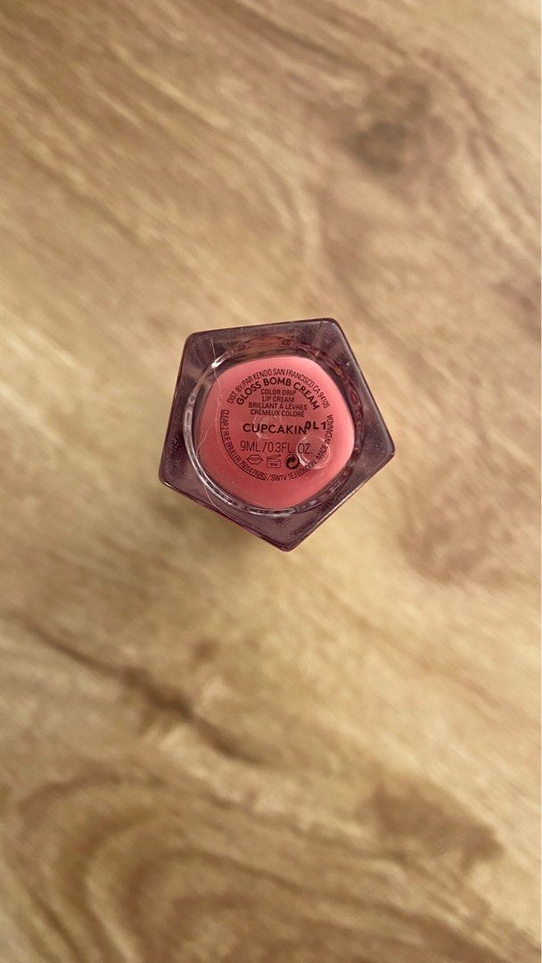 Fenty Gloss in Cupcakin, Beauty & Personal Care, Face, Makeup on Carousell