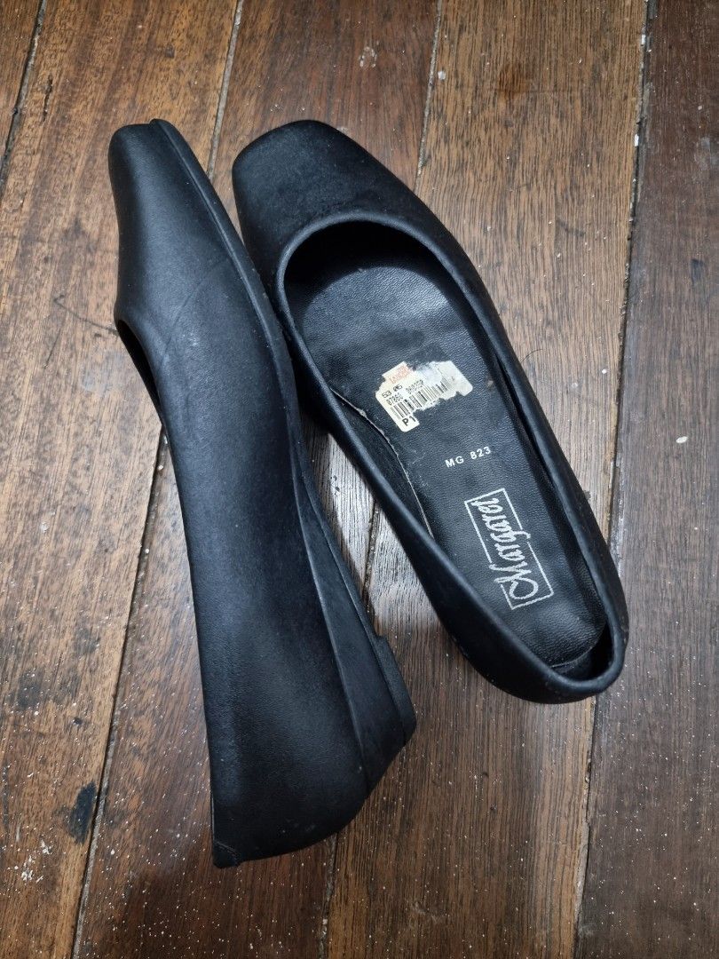 Waterproof 2025 black flats
