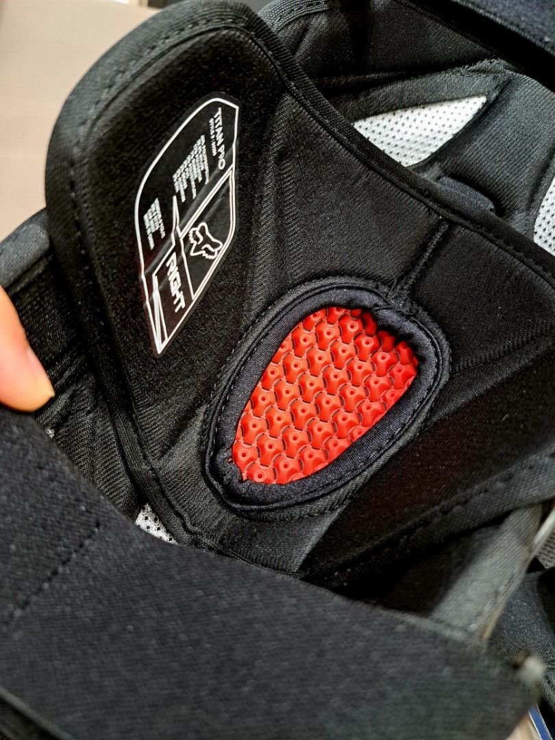 Fox Titan Pro Knee/Shin Guard Body Armour, Sports Equipment, Bicycles