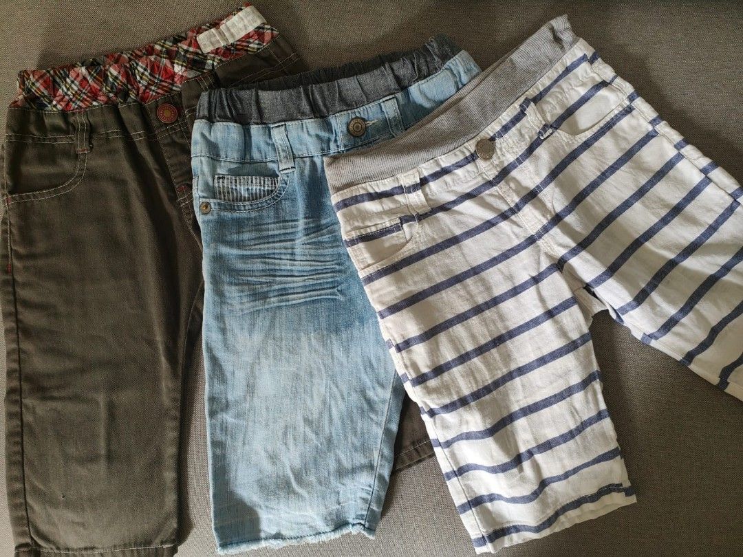 Gap navy shorts sale